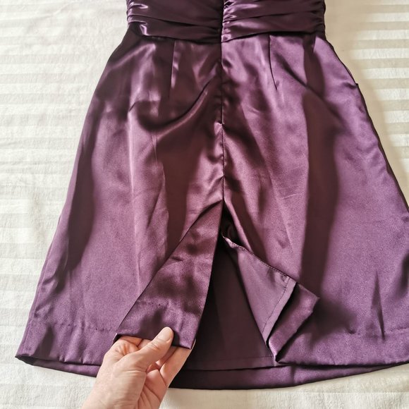 David's Bridal Dress (plum) - Picture 8 of 9